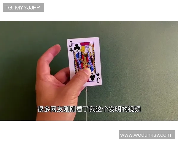 足球明星的绝技揭秘：那些令人瞩目的神奇瞬间与背后的训练故事