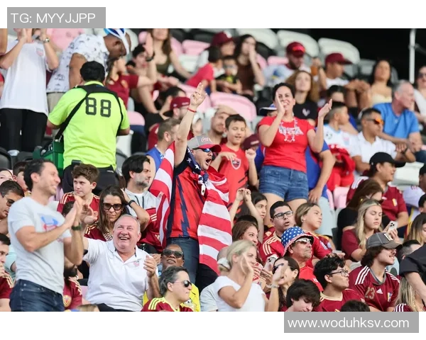 足球明星摆阵姿势图片展示他们的风采与战术魅力，激发球迷的热情与期待